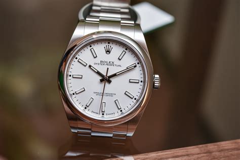 rolex oyster perpetual 39 white dial